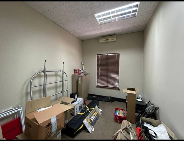 BUSINESS PROPERTY TO RENT IN ELDORAIGNE